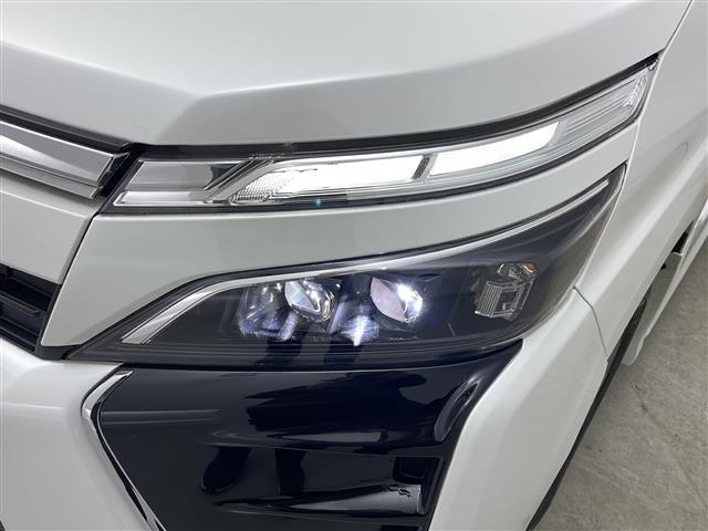 ヴォクシー ＺＳ　煌　・ワンオーナー・社外ナビ・トヨタセーフティセンス・プリクラッシュセーフティ・レーンディパーチャーアラート・両側パワースライドドア・クルーズコントロール・純正エンジンスターター・ステアリングスイッチ（36枚目）
