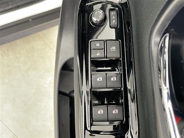 ヴォクシー ＺＳ　煌ＩＩ　４ＷＤ　ワンオーナー　寒冷地仕様　社外ＳＤナビ＆フルセグ＆ＣＤ＆ＤＶＤ＆ＢＴ＆ＨＤＭＩ＆ｉｐｏｄ＆ＳＤ　両側パワースライドドア　パーキングサポートブレーキ　先行車発進お知らせ　クリアラランスソナー（35枚目）