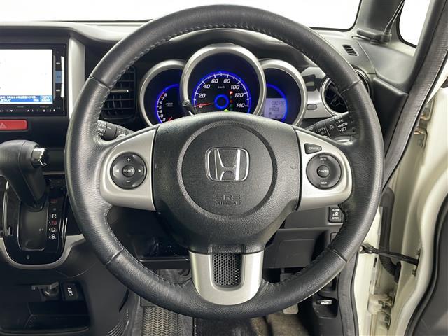 Ｎ－ＢＯＸカスタム Ｇ　ターボＳＳパッケージ　４ＷＤ　ワンオーナー　純正ナビ＆フルセグ＆ＣＤ＆ＤＶＤ＆ＢＴ＆ＳＤ＆ＵＳＢ＆ｉＰｏｄ　バックカメラ　両側パワースライドドア　シティブレーキアクティブシステム　シートヒーター　社外ＡＷ付スタッドレス（17枚目）