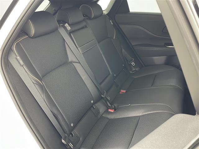 クラウンスポーツ Ｚ　４ＷＤ　全方位カメラ　パワーバックドア　ＨＵＤ　純正ディスプレイオーディオ　レザーシート　パワーシート　シートメモリ　シートヒーター　ベンチレーション　置くだけ充電　ステアリングヒーター（11枚目）