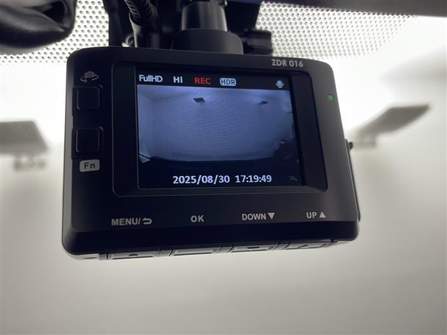 ノート メダリストＸ　ＦＯＵＲ　Ｖセレクション＋セーフティＩＩ　寒冷地仕様　純正ナビ　全方位カメラ　衝突被害軽減ブレーキ　レーンキープアシスト　ステアリングスイッチ　ハーフレザーシート　ＬＥＤライト　オートライト　スマートキー　スペアキー　社外ドラレコ（31枚目）