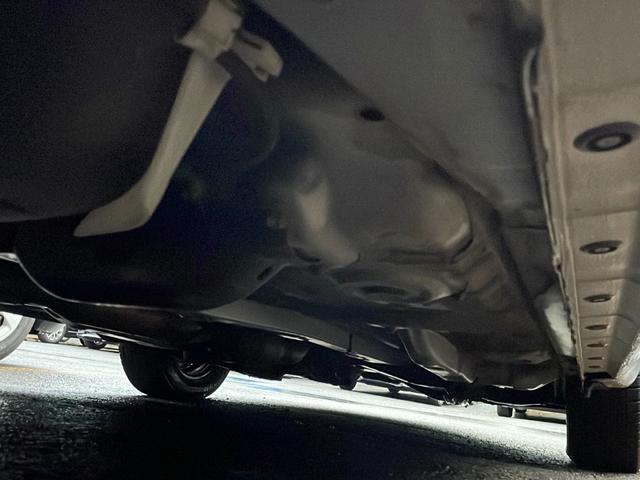 ヴィッツ Ｕ　社外ナビ＆ＣＤ　プッシュスタート　Ｄ席シートヒーター　ＥＴＣ　スマートキー　社外ＡＷ夏タイヤ積込（45枚目）