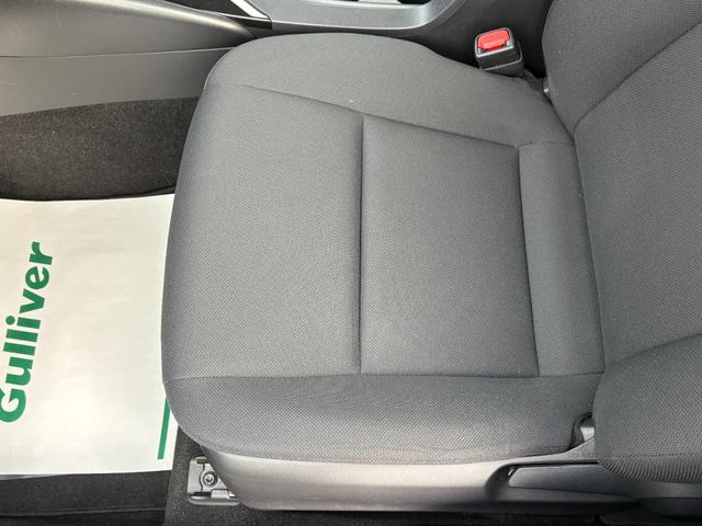 カローラツーリング ハイブリッド　Ｇ－Ｘ　禁煙車　ルーフレール　純正ナビ　Ｂｌｕｅｔｏｏｔｈ　バックカメラ　ステアリングスイッチ　ＥＴＣ　レーダークルーズコントロール　クリアランスソナー（45枚目）