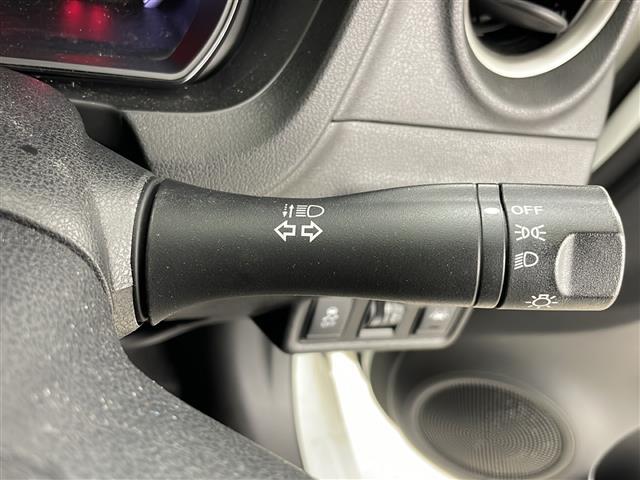 ノート X FOUR エマージェンシーブレーキパッケージ ・4WD・社外ナビ&TV&CD&DVD&BT・エマージェンシーブレーキ・レーンキープアシスト・横滑り防止装置・スペアキー(22枚目)