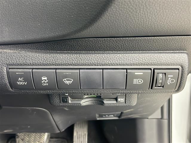 カローラツーリング ハイブリッド　Ｓ　４ＷＤ／寒冷地仕様／純正ナビ／バックカメラ／セーフティセンス／ブラインドスポットモニター／クリアランスソナー／デジタルインナーミラー／ＥＴＣ／置くだけ充電／トノカバー／ＬＥＤヘッドライト／積込タイヤ（29枚目）