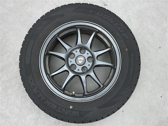 カローラツーリング ハイブリッド　Ｓ　４ＷＤ／寒冷地仕様／純正ナビ／バックカメラ／セーフティセンス／ブラインドスポットモニター／クリアランスソナー／デジタルインナーミラー／ＥＴＣ／置くだけ充電／トノカバー／ＬＥＤヘッドライト／積込タイヤ（39枚目）