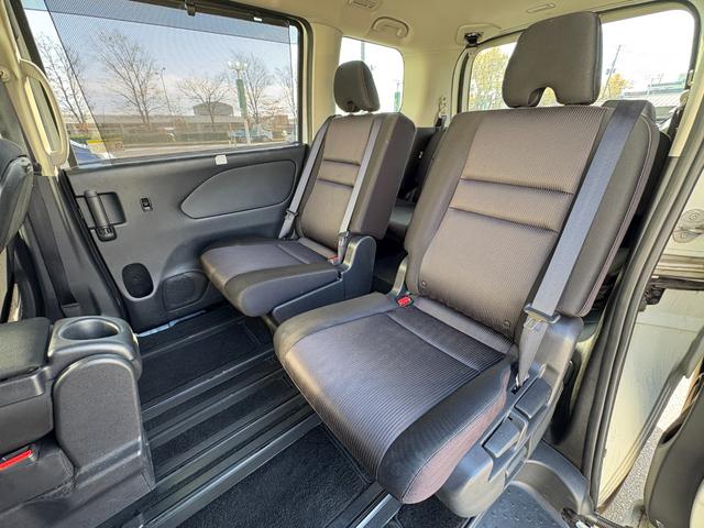セレナ ハイウェイスター Vセレクション 禁煙車 両側電動ドア 後席モニター 全方位カメラ ドライブレコーダー ETC デジタルインナーミラー 純正ナビ フルセグTV Bluetooth クルーズコントロール 2列目サンシェード(51枚目)