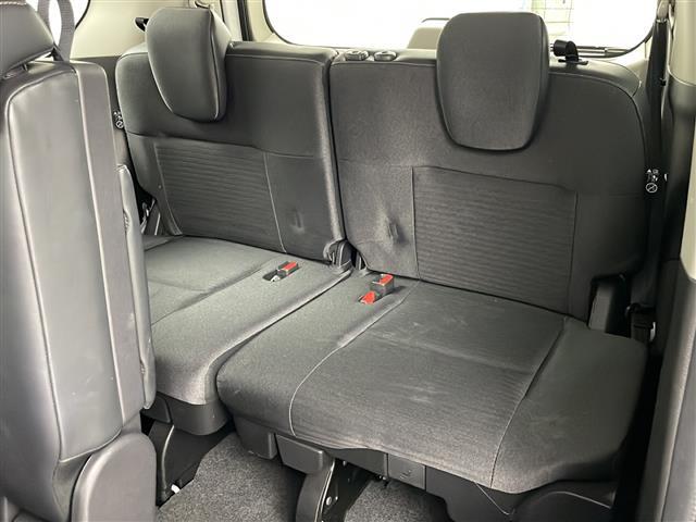 セレナ ハイウェイスターＶ　純正ナビ＆ＢＴ＆ＵＳＢ　全方位カメラ　衝突被害軽減ブレーキ　レーンキープアシスト　レーダークルーズコントロール　プロパイロット　前席シートヒーター　ステアリングヒーター　デジタルインナーミラー（17枚目）