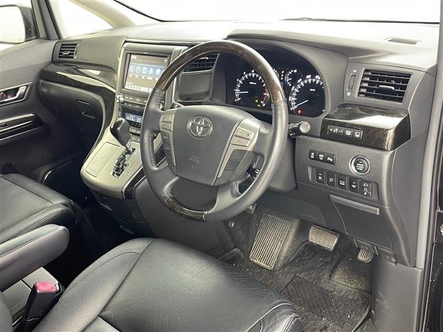 アルファード ３５０Ｓ　Ｃパッケージ　４ＷＤ／寒冷地仕様／純正ナビ／全周囲カメラ／両側パワースライドドア／パワーバックドア／シートヒーター／パワーシート／純正エンジンスターター／ドライブレコーダー／クルーズコントロール／ＥＴＣ（8枚目）