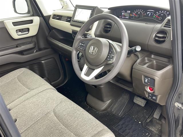 Ｎ－ＢＯＸ Ｌ　ワンオーナー／４ＷＤ／純正ナビ／バックカメラ／左パワースライドドア／シートヒーター／クルーズコントロール／ＬＥＤヘッドライト／純正エンジンスターター／ＥＴＣ／スマートキー／スペアキー（8枚目）