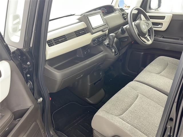 Ｎ－ＢＯＸ Ｌ　ワンオーナー／４ＷＤ／純正ナビ／バックカメラ／左パワースライドドア／シートヒーター／クルーズコントロール／ＬＥＤヘッドライト／純正エンジンスターター／ＥＴＣ／スマートキー／スペアキー（12枚目）