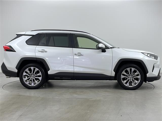 ＲＡＶ４ Ｇ　Ｚパッケージ　４ＷＤ／寒冷地仕様／純正ナビ／全方位カメラ／セーフティセンス／スタアリングヒーター／シートヒーター／ベンチレーション／パワーバックドア　／ＬＥＤヘッドライト／ＥＴＣ／１９インチ純正アルミホイール（6枚目）