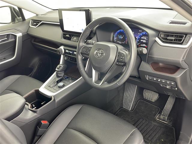 ＲＡＶ４ Ｇ　Ｚパッケージ　４ＷＤ／寒冷地仕様／純正ナビ／全方位カメラ／セーフティセンス／スタアリングヒーター／シートヒーター／ベンチレーション／パワーバックドア　／ＬＥＤヘッドライト／ＥＴＣ／１９インチ純正アルミホイール（8枚目）