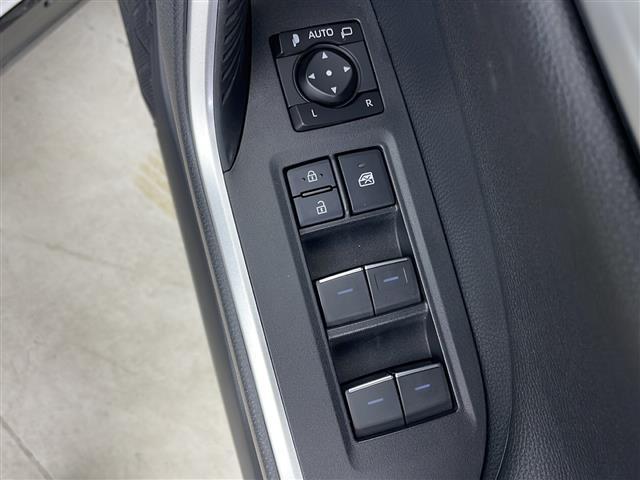ＲＡＶ４ Ｇ　Ｚパッケージ　４ＷＤ／寒冷地仕様／純正ナビ／全方位カメラ／セーフティセンス／スタアリングヒーター／シートヒーター／ベンチレーション／パワーバックドア　／ＬＥＤヘッドライト／ＥＴＣ／１９インチ純正アルミホイール（35枚目）
