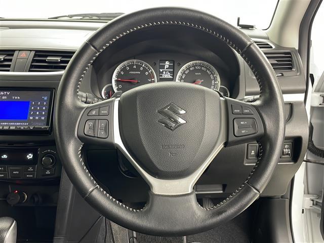 スイフト ＲＳ　４ＷＤ／社外ナビ／バックカメラ／クルーズコントロール／シートヒーター／ドライブレコーダー／パドルシフト／ステアリングリモコン／スマートキー／プッシュスタート／１６インチ純正アルミホイール／積込タイヤ（20枚目）