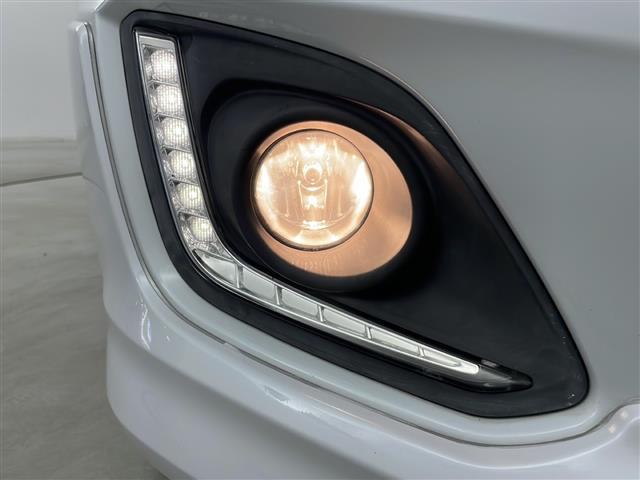 スイフト ＲＳ　４ＷＤ／社外ナビ／バックカメラ／クルーズコントロール／シートヒーター／ドライブレコーダー／パドルシフト／ステアリングリモコン／スマートキー／プッシュスタート／１６インチ純正アルミホイール／積込タイヤ（37枚目）