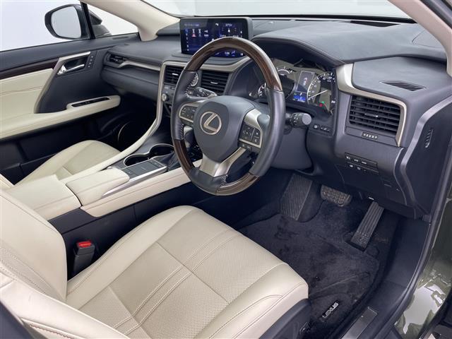 ＲＸ ＲＸ４５０ｈＬ　・純正１２．３インチディスプレイオーディオ＆ナビ＆ＴＶ＆ＢＴ＆ＤＶＤ＆ＣＤ・マークレビンソン・全方向カメラ・ＬＳＳ・アダプティブクルーズコントロール・レーンキープアシスト・横滑り防止装置（8枚目）