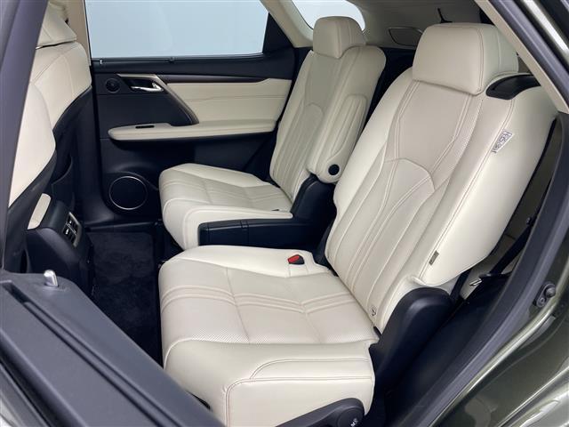 ＲＸ ＲＸ４５０ｈＬ　・純正１２．３インチディスプレイオーディオ＆ナビ＆ＴＶ＆ＢＴ＆ＤＶＤ＆ＣＤ・マークレビンソン・全方向カメラ・ＬＳＳ・アダプティブクルーズコントロール・レーンキープアシスト・横滑り防止装置（16枚目）