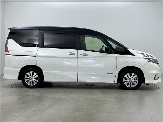 セレナ ハイウェイスターＶセレクションＩＩ　純正ナビ（ＴＶ＆ＢＴ＆ＣＤ＆ＤＶＤ）・寒冷地仕様・車線逸脱警報・車線逸脱防止支援システム・純正フリップダウンモニター・ＴＶキャンセラー・純正デジタルインナーミラー・両側パワースライドドア（6枚目）