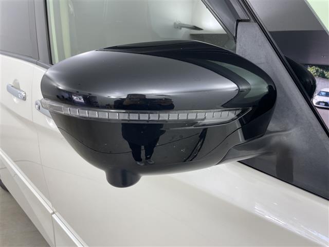 セレナ ハイウェイスターＶセレクションＩＩ　純正ナビ（ＴＶ＆ＢＴ＆ＣＤ＆ＤＶＤ）・寒冷地仕様・車線逸脱警報・車線逸脱防止支援システム・純正フリップダウンモニター・ＴＶキャンセラー・純正デジタルインナーミラー・両側パワースライドドア（40枚目）