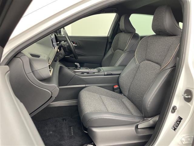 クラウンクロスオーバー Ｇアドバンスド　純正ディスプレイオーディオ＆ＴＶ＆ＢＴ＆ＡｐｐｌｅＣａｒｐｌａｙ＆ＡｎｄｒｏｉｄＡｕｔｏ　全方位カメラ　トヨタセーフティセンス　アダプティブクルーズコントロール　Ｄ席パワーシート　置くだけ充電　ＥＴＣ（13枚目）