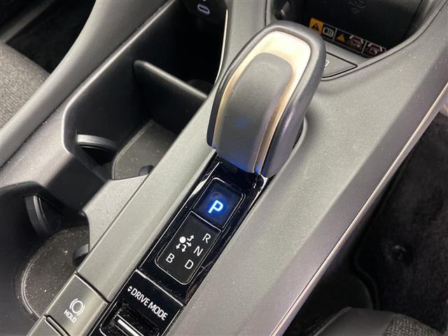 クラウンクロスオーバー Ｇアドバンスド　純正ディスプレイオーディオ＆ＴＶ＆ＢＴ＆ＡｐｐｌｅＣａｒｐｌａｙ＆ＡｎｄｒｏｉｄＡｕｔｏ　全方位カメラ　トヨタセーフティセンス　アダプティブクルーズコントロール　Ｄ席パワーシート　置くだけ充電　ＥＴＣ（25枚目）