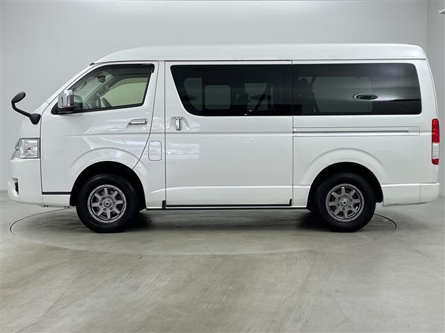 ハイエースワゴン ＧＬ　・純正ナビ＆ＴＶ＆ＢＴ＆ＣＤ・全方向カメラ・ＴＳＳ・ＬＤＡ・横滑り防止装置・寒冷地仕様・フロントワイパーデアイサー・ドアミラーヒーター・デジタルインナーミラー・オートライト・オートマチックハイビーム（7枚目）
