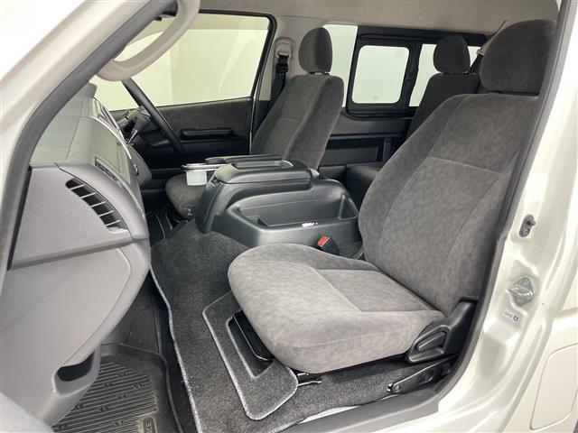 ハイエースワゴン ＧＬ　・純正ナビ＆ＴＶ＆ＢＴ＆ＣＤ・全方向カメラ・ＴＳＳ・ＬＤＡ・横滑り防止装置・寒冷地仕様・フロントワイパーデアイサー・ドアミラーヒーター・デジタルインナーミラー・オートライト・オートマチックハイビーム（11枚目）