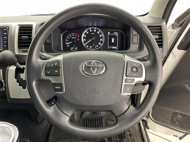 ハイエースワゴン ＧＬ　・純正ナビ＆ＴＶ＆ＢＴ＆ＣＤ・全方向カメラ・ＴＳＳ・ＬＤＡ・横滑り防止装置・寒冷地仕様・フロントワイパーデアイサー・ドアミラーヒーター・デジタルインナーミラー・オートライト・オートマチックハイビーム（18枚目）