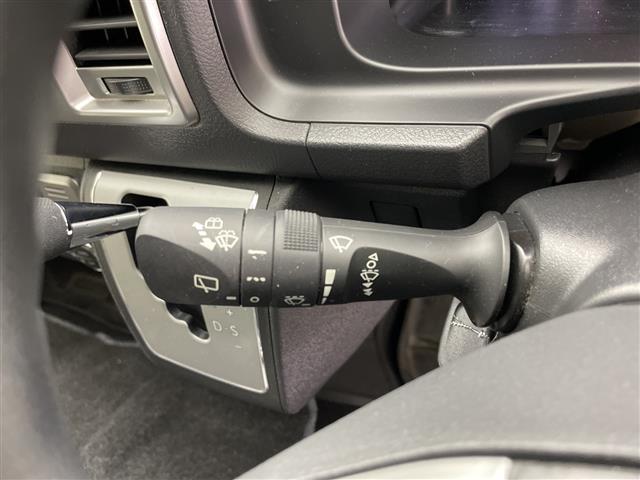 ハイエースワゴン ＧＬ　・純正ナビ＆ＴＶ＆ＢＴ＆ＣＤ・全方向カメラ・ＴＳＳ・ＬＤＡ・横滑り防止装置・寒冷地仕様・フロントワイパーデアイサー・ドアミラーヒーター・デジタルインナーミラー・オートライト・オートマチックハイビーム（21枚目）