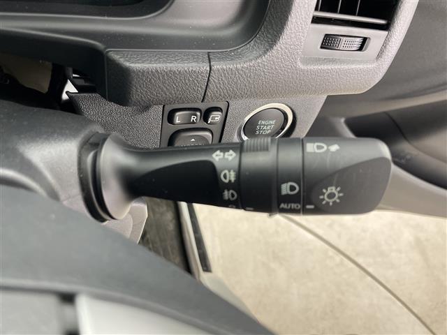ハイエースワゴン ＧＬ　・純正ナビ＆ＴＶ＆ＢＴ＆ＣＤ・全方向カメラ・ＴＳＳ・ＬＤＡ・横滑り防止装置・寒冷地仕様・フロントワイパーデアイサー・ドアミラーヒーター・デジタルインナーミラー・オートライト・オートマチックハイビーム（22枚目）