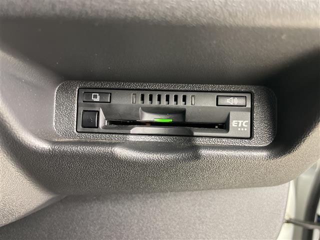 ハイエースワゴン ＧＬ　・純正ナビ＆ＴＶ＆ＢＴ＆ＣＤ・全方向カメラ・ＴＳＳ・ＬＤＡ・横滑り防止装置・寒冷地仕様・フロントワイパーデアイサー・ドアミラーヒーター・デジタルインナーミラー・オートライト・オートマチックハイビーム（29枚目）