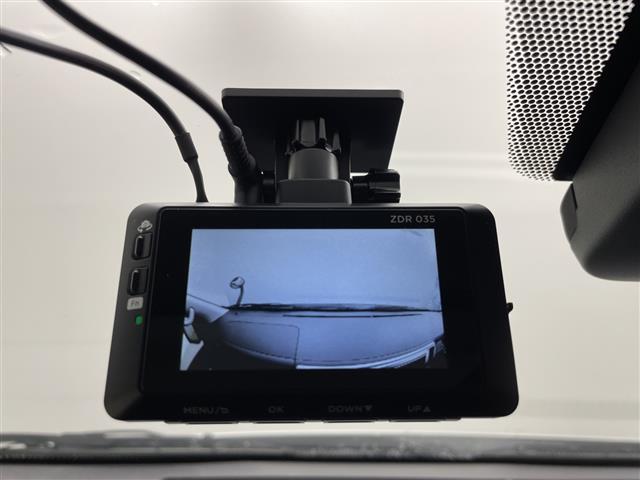 ハイエースワゴン ＧＬ　・純正ナビ＆ＴＶ＆ＢＴ＆ＣＤ・全方向カメラ・ＴＳＳ・ＬＤＡ・横滑り防止装置・寒冷地仕様・フロントワイパーデアイサー・ドアミラーヒーター・デジタルインナーミラー・オートライト・オートマチックハイビーム（32枚目）