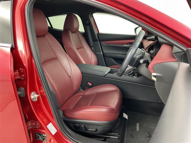 ＭＡＺＤＡ３ファストバック ＸＤバーガンディ　セレクション　ディーゼル・純正ＳＤナビマツダコネクト２（ＡｐｐｌｅＣａｒＰｌａｙ＆ＡｎｄｒｏｌｄＡｕｔｏ＆ＴＶ＆ＣＤ＆ＤＶＤ＆ＨＤＭＥ）・ｉ－アクティブ・寒冷地仕様・ヘッドアップディスプレイ（9枚目）