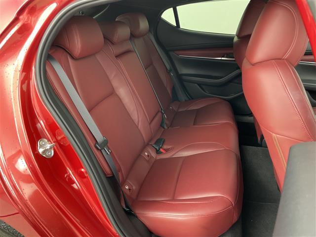 ＭＡＺＤＡ３ファストバック ＸＤバーガンディ　セレクション　ディーゼル・純正ＳＤナビマツダコネクト２（ＡｐｐｌｅＣａｒＰｌａｙ＆ＡｎｄｒｏｌｄＡｕｔｏ＆ＴＶ＆ＣＤ＆ＤＶＤ＆ＨＤＭＥ）・ｉ－アクティブ・寒冷地仕様・ヘッドアップディスプレイ（11枚目）