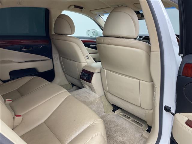 LS LS600h Iパッケージ 純正ナビ&CD&DVD&BT&USB&AUX バックカメラ 前席パワーシート 全席シートヒーター 前席ベンチレーションシート レザーシート ETC LEDヘッドライト オートライト スマートキー(10枚目)