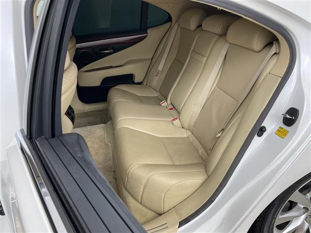 LS LS600h Iパッケージ 純正ナビ&CD&DVD&BT&USB&AUX バックカメラ 前席パワーシート 全席シートヒーター 前席ベンチレーションシート レザーシート ETC LEDヘッドライト オートライト スマートキー(15枚目)