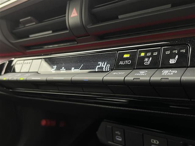プリウス Z 純正12型コネクティッドナビ パノラミックビューモニター AC100Vアクセサリコンセント パークアシスト ワイヤレス充電器 アダプティブクルーズコントロール リアフォグランプ ワイパーデアイサー(13枚目)