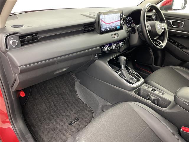ヴェゼル e:HEV Z ・4WD・寒冷地仕様・純正ナビ・バックカメラ・パワーバックドア・Honda SENSING・レーダークルーズコントロール・ブラインドスポット・ハーフレザー・シートヒーター・ステアリングヒーター(12枚目)
