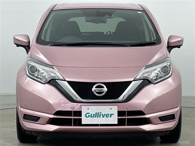 ノート Ｘ　ＦＯＵＲ　スマートセーフティエディション　・ワンオーナー・４ＷＤ・純正オーディオ＆ＣＤ＆ＡＵＸ・全方位カメラ・エマージェンシーブレーキ・デジタルインナーミラー・ステアリングスイッチ・コーナーセンサー・ＬＥＤヘッドライト・オートライト（4枚目）