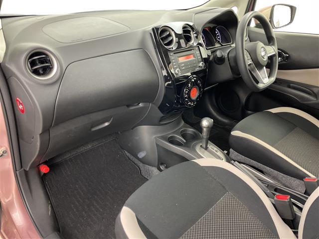 ノート Ｘ　ＦＯＵＲ　スマートセーフティエディション　・ワンオーナー・４ＷＤ・純正オーディオ＆ＣＤ＆ＡＵＸ・全方位カメラ・エマージェンシーブレーキ・デジタルインナーミラー・ステアリングスイッチ・コーナーセンサー・ＬＥＤヘッドライト・オートライト（12枚目）