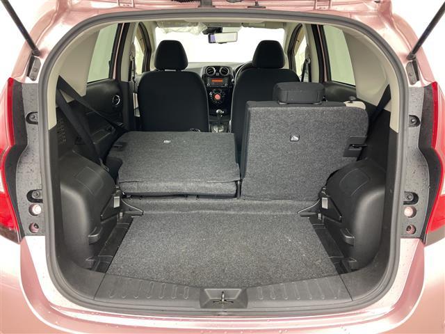 ノート Ｘ　ＦＯＵＲ　スマートセーフティエディション　・ワンオーナー・４ＷＤ・純正オーディオ＆ＣＤ＆ＡＵＸ・全方位カメラ・エマージェンシーブレーキ・デジタルインナーミラー・ステアリングスイッチ・コーナーセンサー・ＬＥＤヘッドライト・オートライト（17枚目）