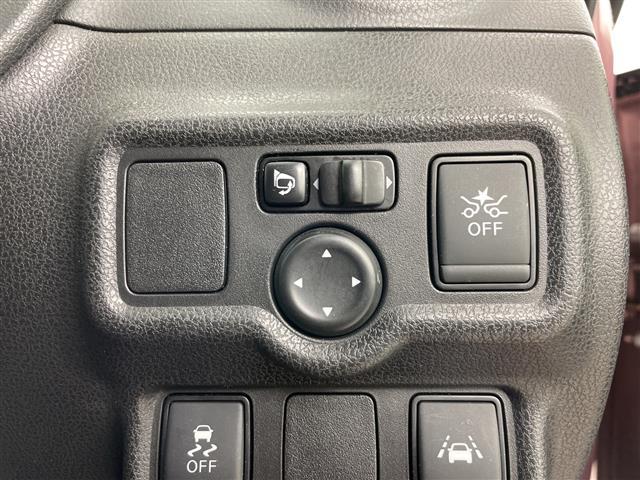 ノート Ｘ　ＦＯＵＲ　スマートセーフティエディション　・ワンオーナー・４ＷＤ・純正オーディオ＆ＣＤ＆ＡＵＸ・全方位カメラ・エマージェンシーブレーキ・デジタルインナーミラー・ステアリングスイッチ・コーナーセンサー・ＬＥＤヘッドライト・オートライト（28枚目）