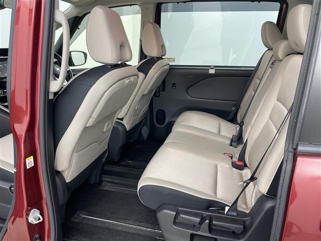 セレナ ハイウェイスター ・純正ナビ(TV&CD&DVD&BT&SD)・全方位モニター・エマージェンシーブレーキ・純正フリップダウンモニター・両側パワースライドドア(15枚目)