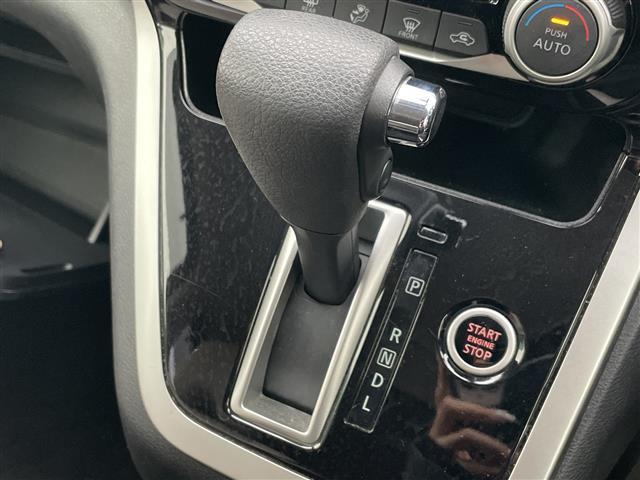 セレナ ハイウェイスター ・純正ナビ(TV&CD&DVD&BT&SD)・全方位モニター・エマージェンシーブレーキ・純正フリップダウンモニター・両側パワースライドドア(30枚目)