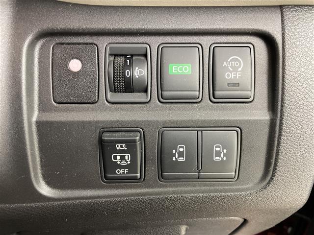 セレナ ハイウェイスター ・純正ナビ(TV&CD&DVD&BT&SD)・全方位モニター・エマージェンシーブレーキ・純正フリップダウンモニター・両側パワースライドドア(31枚目)