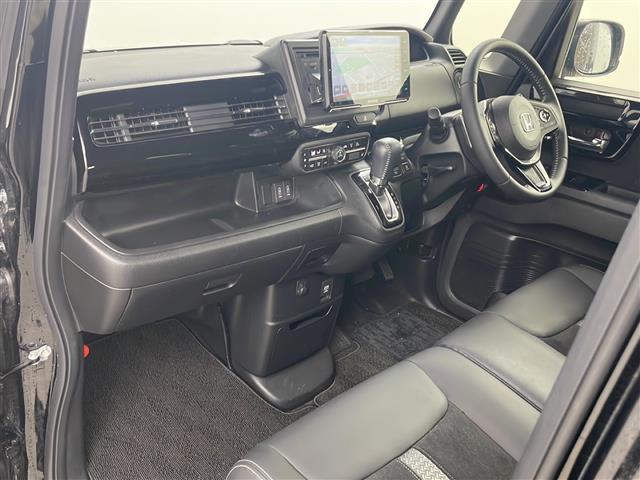 Ｎ－ＢＯＸカスタム Ｌターボ　・４ＷＤ・社外ナビ＆ＣＤ＆ＤＶＤ＆ＢＴ＆ＴＶ・バックカメラ・両側パワースライドドア・衝突軽減ブレーキ・レーダークルーズコントロール・レーンキープアシスト・コーナーセンサー・シートヒーター（12枚目）