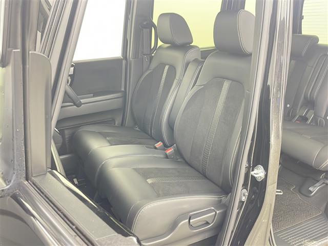 Ｎ－ＢＯＸカスタム Ｌターボ　・４ＷＤ・社外ナビ＆ＣＤ＆ＤＶＤ＆ＢＴ＆ＴＶ・バックカメラ・両側パワースライドドア・衝突軽減ブレーキ・レーダークルーズコントロール・レーンキープアシスト・コーナーセンサー・シートヒーター（13枚目）