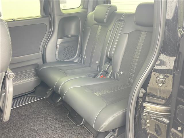 Ｎ－ＢＯＸカスタム Ｌターボ　・４ＷＤ・社外ナビ＆ＣＤ＆ＤＶＤ＆ＢＴ＆ＴＶ・バックカメラ・両側パワースライドドア・衝突軽減ブレーキ・レーダークルーズコントロール・レーンキープアシスト・コーナーセンサー・シートヒーター（15枚目）