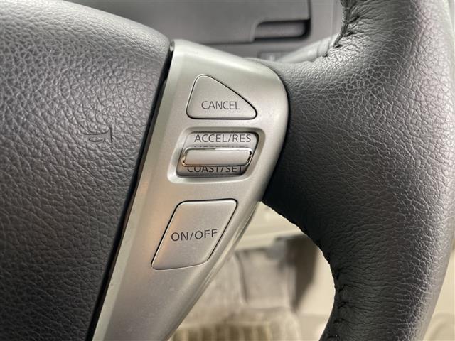 セレナ ２０Ｇ　寒冷地仕様　スマートキー＆プッシュスタート　クルーズコントロール　純正ナビ＆ＣＤ＆ＤＶＤ＆ＳＤ＆ＢＴ＆ＴＶ　バックカメラ　３列シート　両側パワースライドドア　ビルトインＥＴＣ　電動格納ミラー（25枚目）